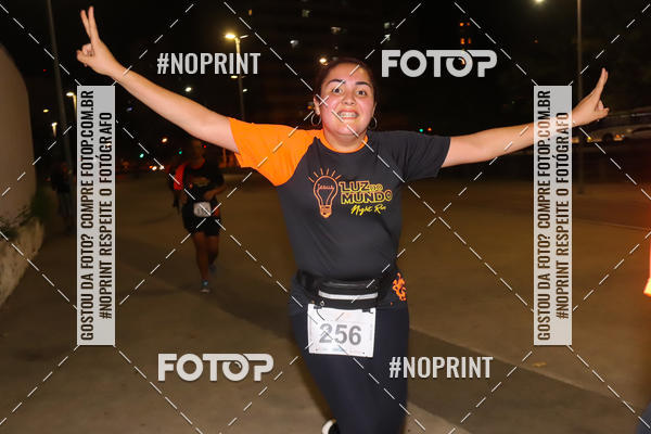 Buy your photos of the eventLuz do Mundo Night Run on Fotop