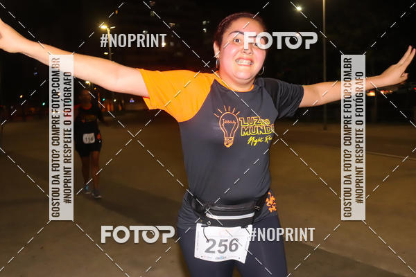 Buy your photos of the eventLuz do Mundo Night Run on Fotop