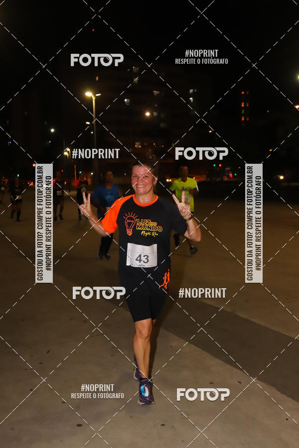 Buy your photos of the eventLuz do Mundo Night Run on Fotop