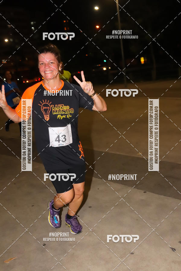 Buy your photos of the eventLuz do Mundo Night Run on Fotop