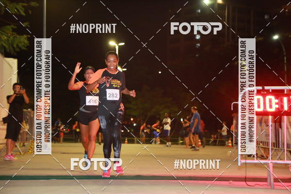 Buy your photos of the eventLuz do Mundo Night Run on Fotop