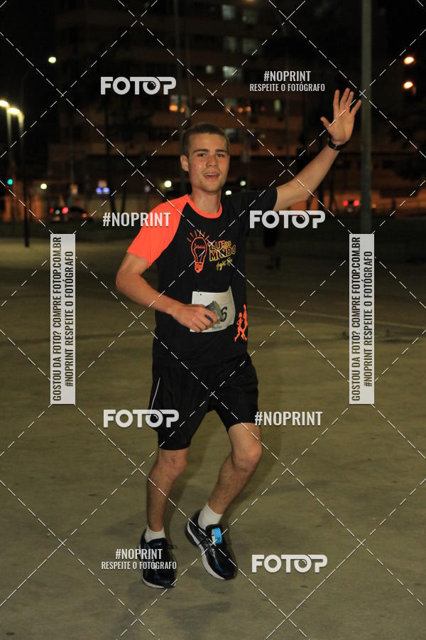 Buy your photos of the eventLuz do Mundo Night Run on Fotop