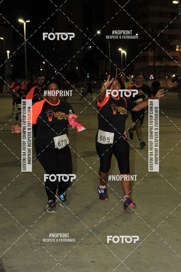 Buy your photos of the eventLuz do Mundo Night Run on Fotop
