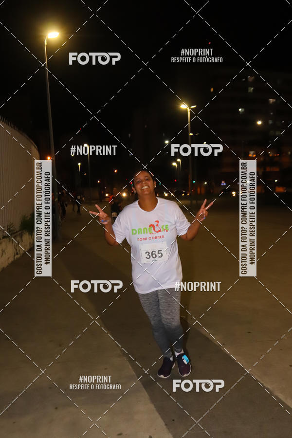 Buy your photos of the eventLuz do Mundo Night Run on Fotop