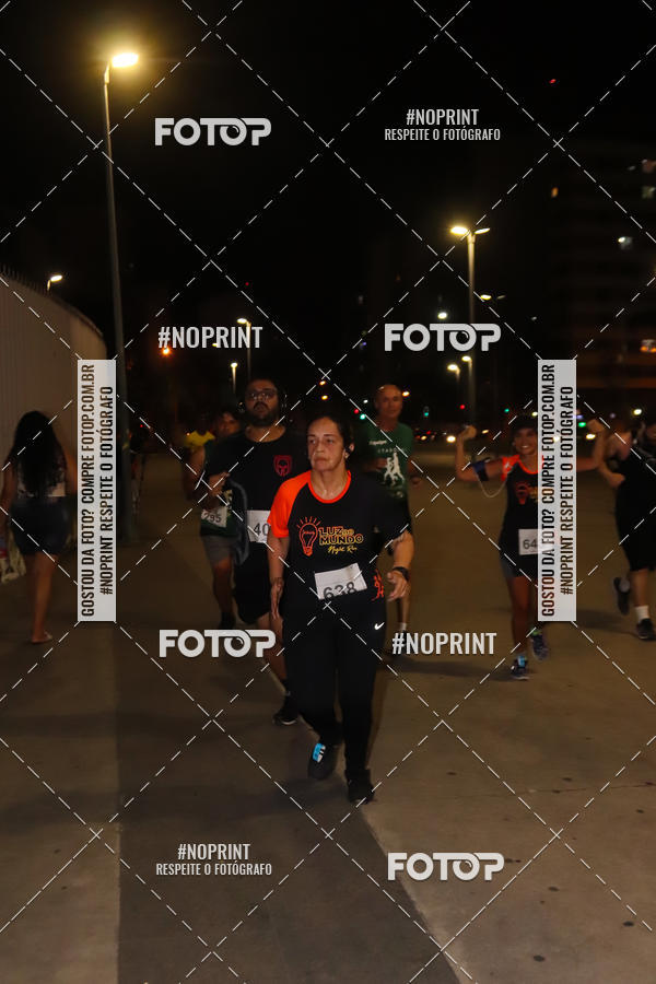 Buy your photos of the eventLuz do Mundo Night Run on Fotop
