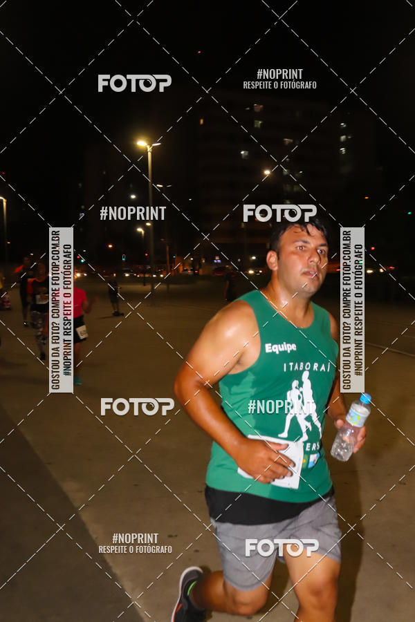 Buy your photos of the eventLuz do Mundo Night Run on Fotop