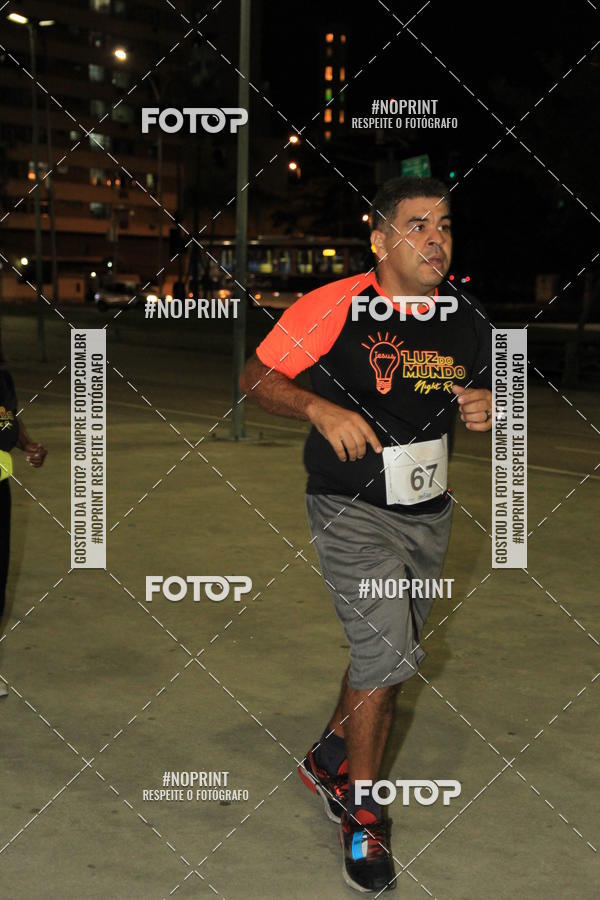 Buy your photos of the eventLuz do Mundo Night Run on Fotop