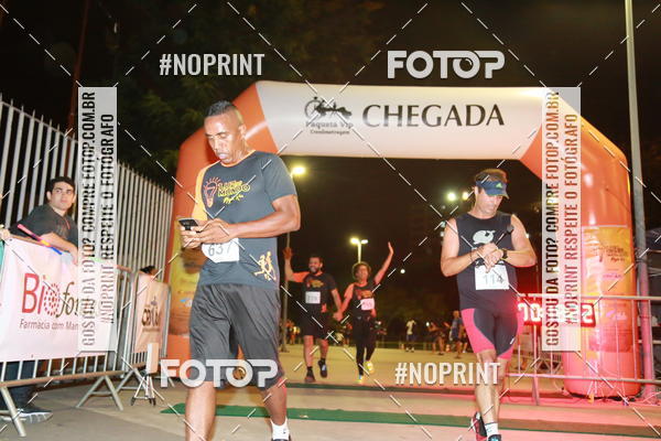 Buy your photos of the eventLuz do Mundo Night Run on Fotop