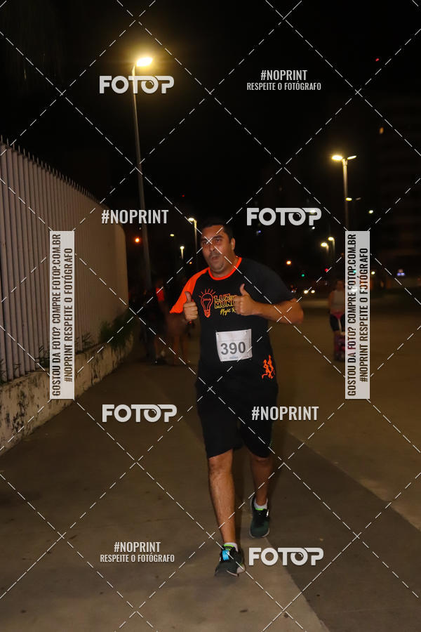 Buy your photos of the eventLuz do Mundo Night Run on Fotop