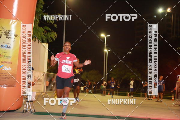 Buy your photos of the eventLuz do Mundo Night Run on Fotop