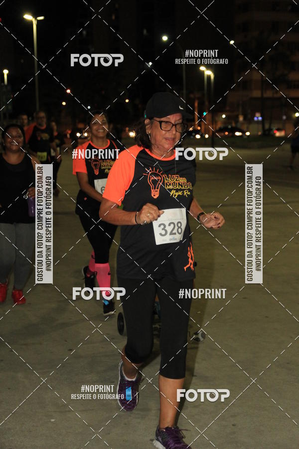 Buy your photos of the eventLuz do Mundo Night Run on Fotop