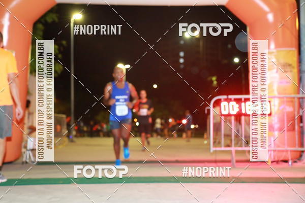 Buy your photos of the eventLuz do Mundo Night Run on Fotop