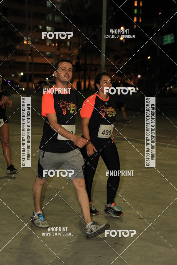 Buy your photos of the eventLuz do Mundo Night Run on Fotop
