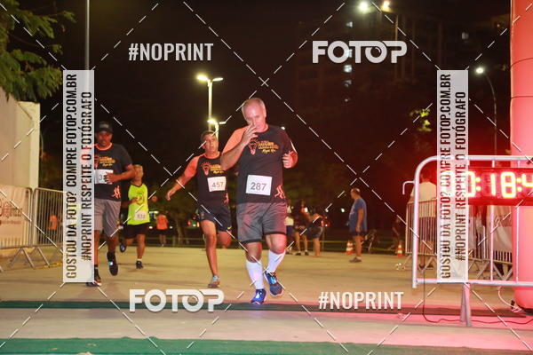 Buy your photos of the eventLuz do Mundo Night Run on Fotop
