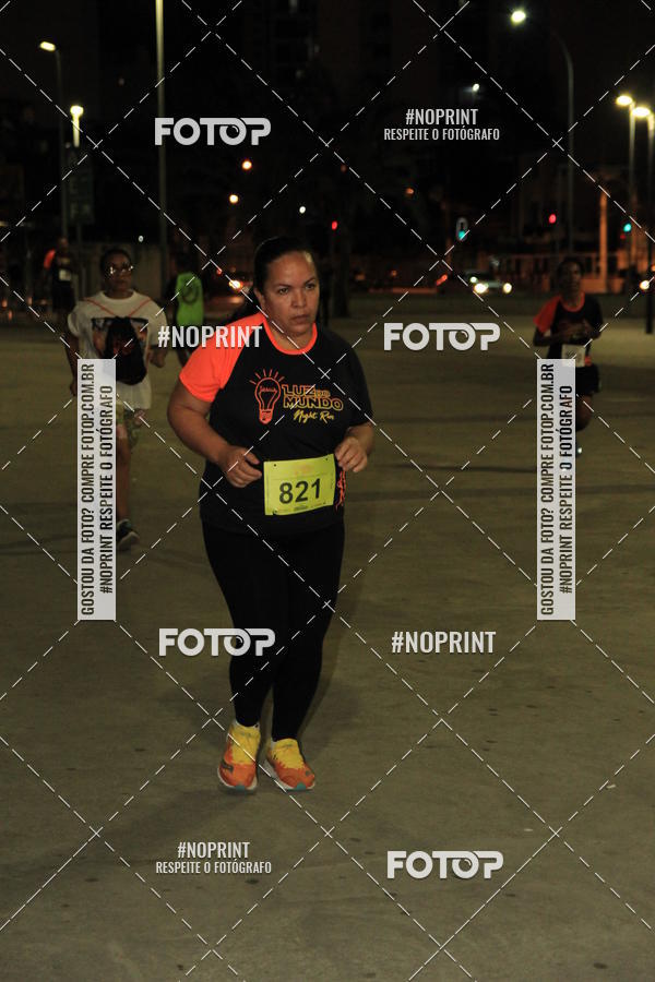 Buy your photos of the eventLuz do Mundo Night Run on Fotop