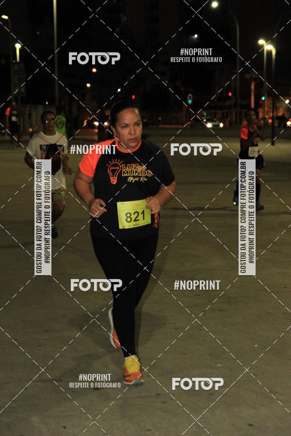 Buy your photos of the eventLuz do Mundo Night Run on Fotop