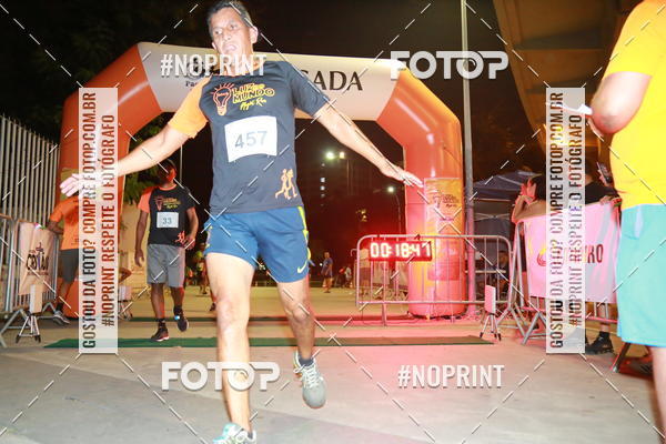 Buy your photos of the eventLuz do Mundo Night Run on Fotop
