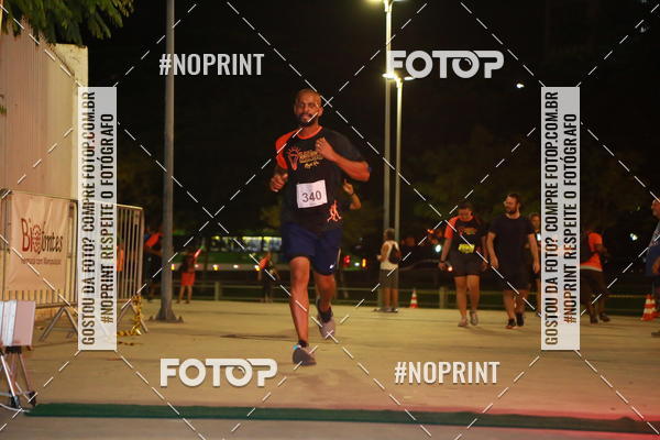 Buy your photos of the eventLuz do Mundo Night Run on Fotop