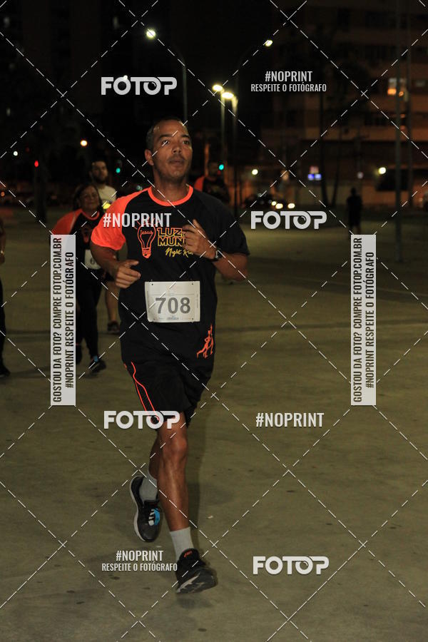 Buy your photos of the eventLuz do Mundo Night Run on Fotop