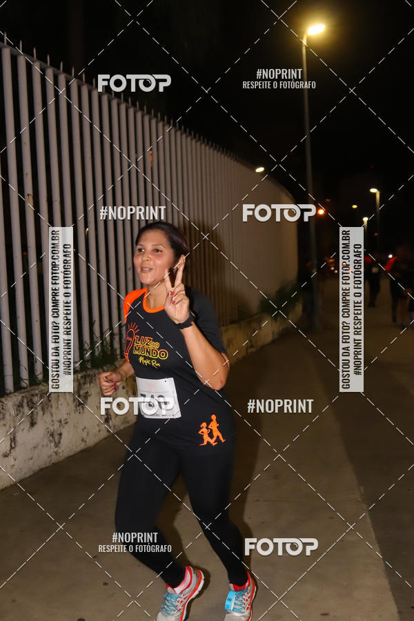 Buy your photos of the eventLuz do Mundo Night Run on Fotop