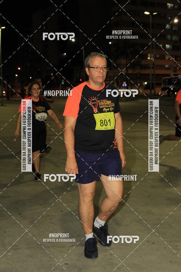 Buy your photos of the eventLuz do Mundo Night Run on Fotop