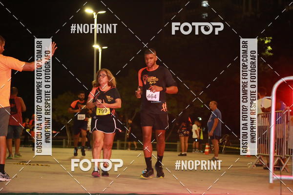 Buy your photos of the eventLuz do Mundo Night Run on Fotop