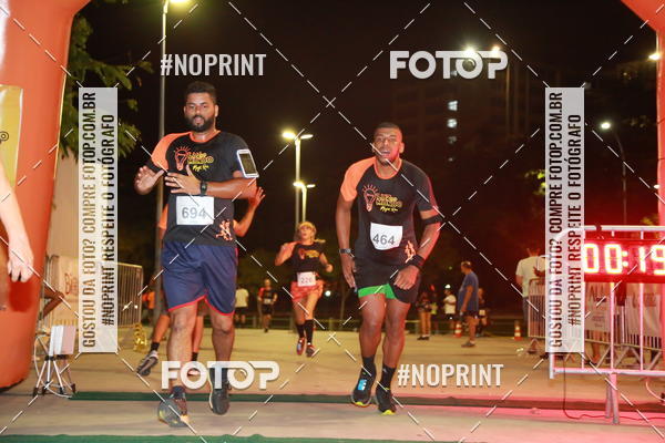 Buy your photos of the eventLuz do Mundo Night Run on Fotop