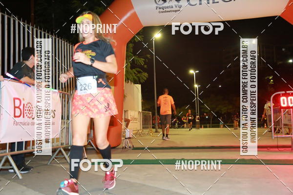 Buy your photos of the eventLuz do Mundo Night Run on Fotop
