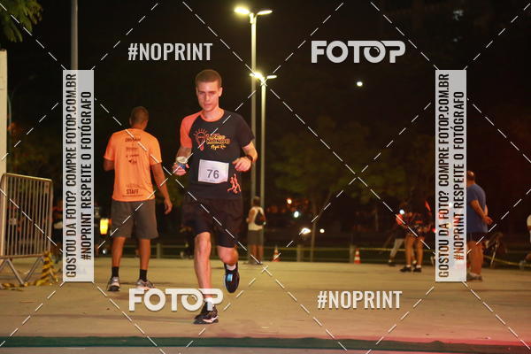 Buy your photos of the eventLuz do Mundo Night Run on Fotop
