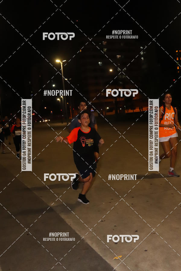 Buy your photos of the eventLuz do Mundo Night Run on Fotop