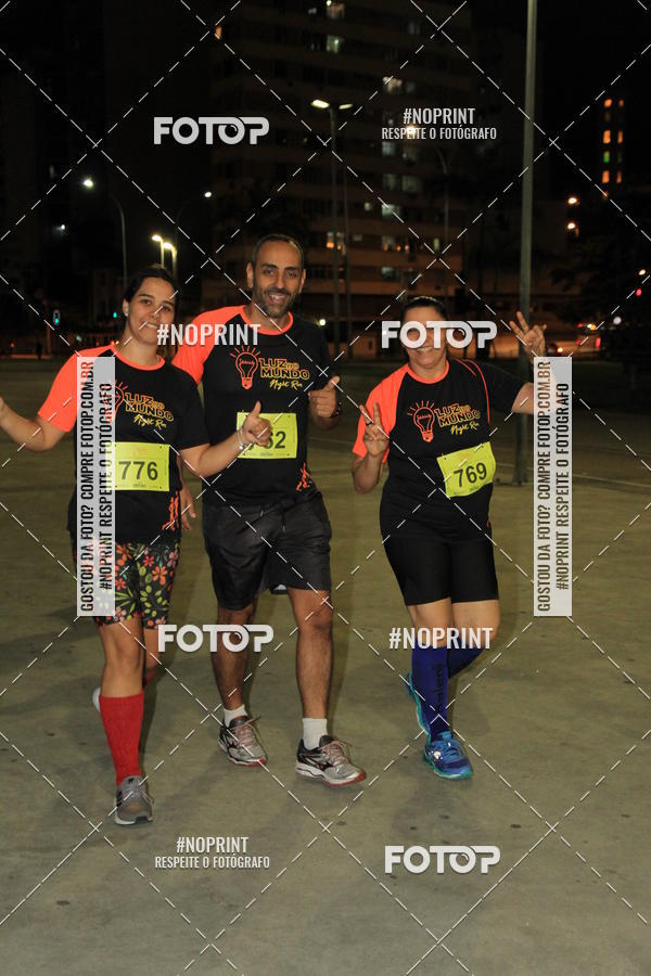 Buy your photos of the eventLuz do Mundo Night Run on Fotop