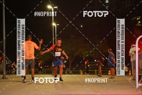 Buy your photos of the eventLuz do Mundo Night Run on Fotop