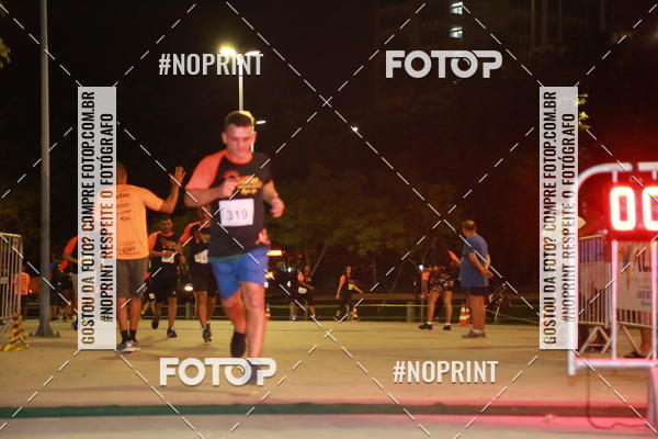 Buy your photos of the eventLuz do Mundo Night Run on Fotop