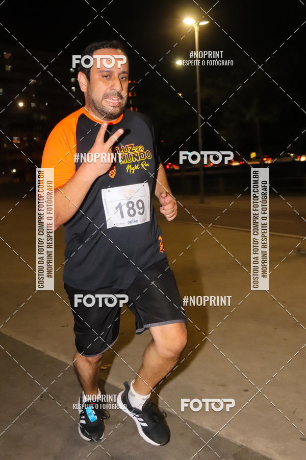 Buy your photos of the eventLuz do Mundo Night Run on Fotop