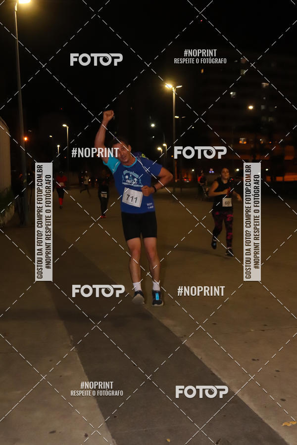 Buy your photos of the eventLuz do Mundo Night Run on Fotop