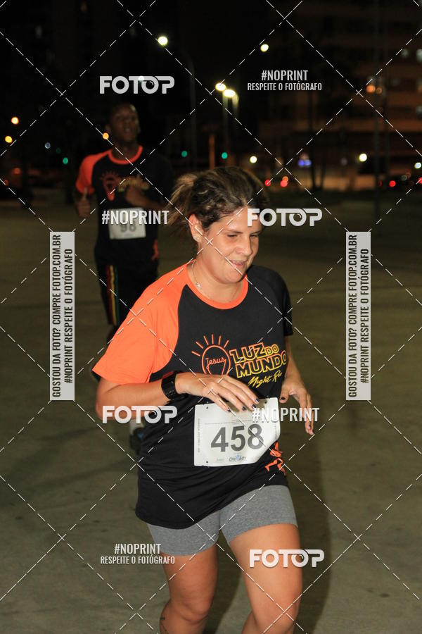 Buy your photos of the eventLuz do Mundo Night Run on Fotop