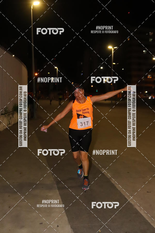 Buy your photos of the eventLuz do Mundo Night Run on Fotop