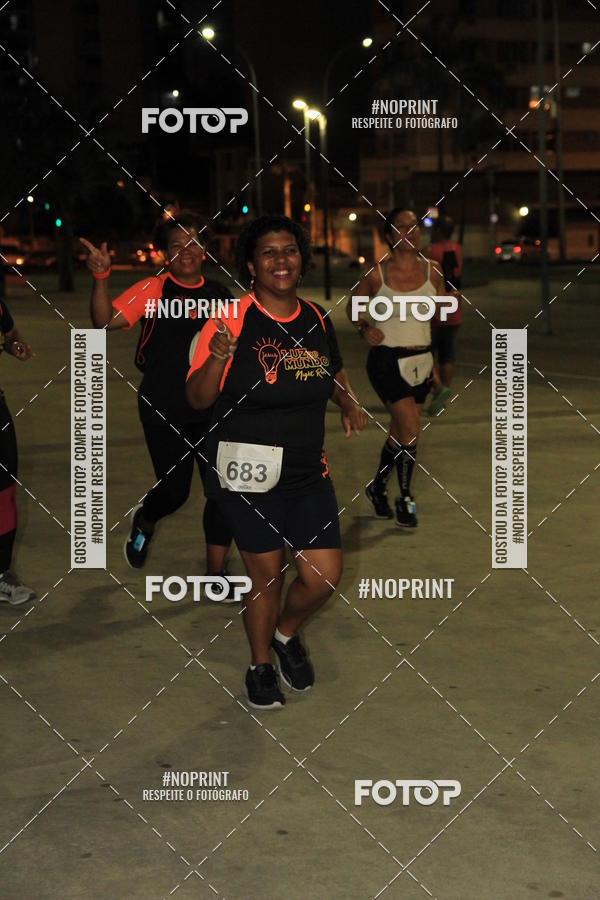 Buy your photos of the eventLuz do Mundo Night Run on Fotop