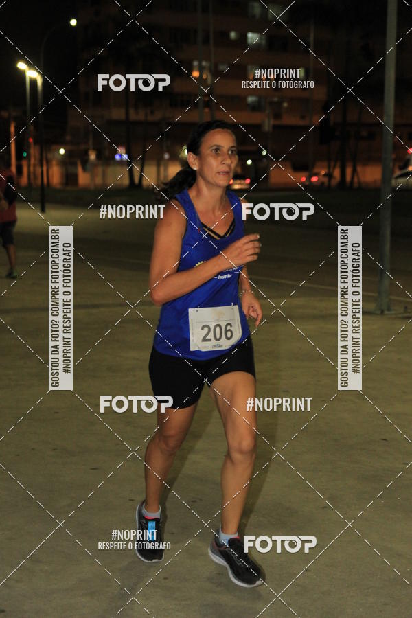 Buy your photos of the eventLuz do Mundo Night Run on Fotop