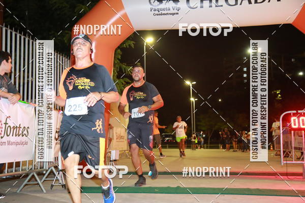 Buy your photos of the eventLuz do Mundo Night Run on Fotop