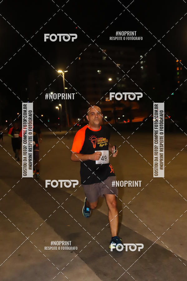 Buy your photos of the eventLuz do Mundo Night Run on Fotop