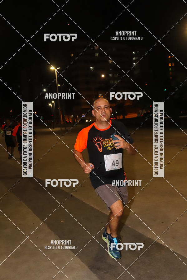 Buy your photos of the eventLuz do Mundo Night Run on Fotop