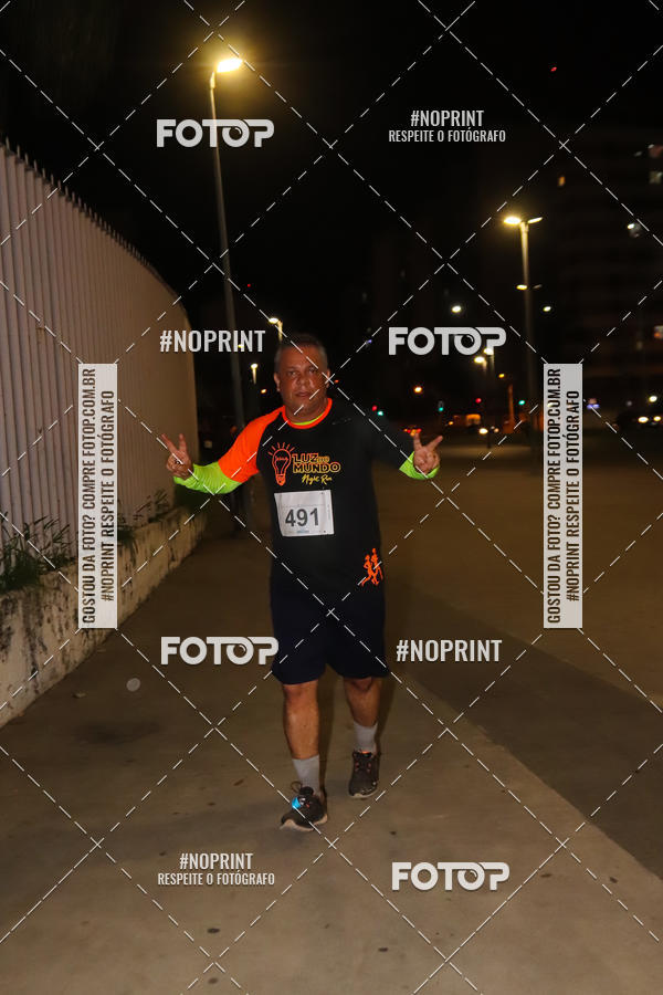 Buy your photos of the eventLuz do Mundo Night Run on Fotop
