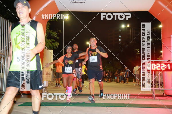 Buy your photos of the eventLuz do Mundo Night Run on Fotop