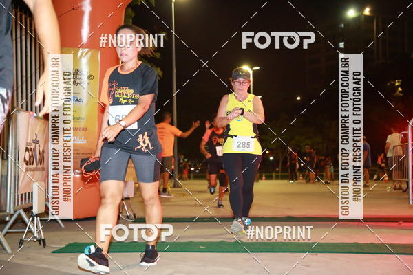 Buy your photos of the eventLuz do Mundo Night Run on Fotop