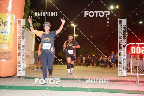 Buy your photos of the eventLuz do Mundo Night Run on Fotop
