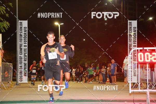 Buy your photos of the eventLuz do Mundo Night Run on Fotop