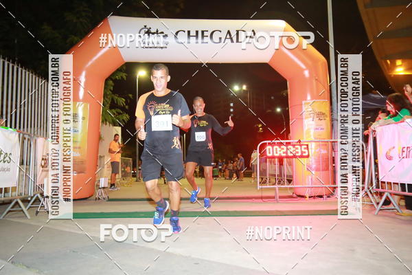 Buy your photos of the eventLuz do Mundo Night Run on Fotop