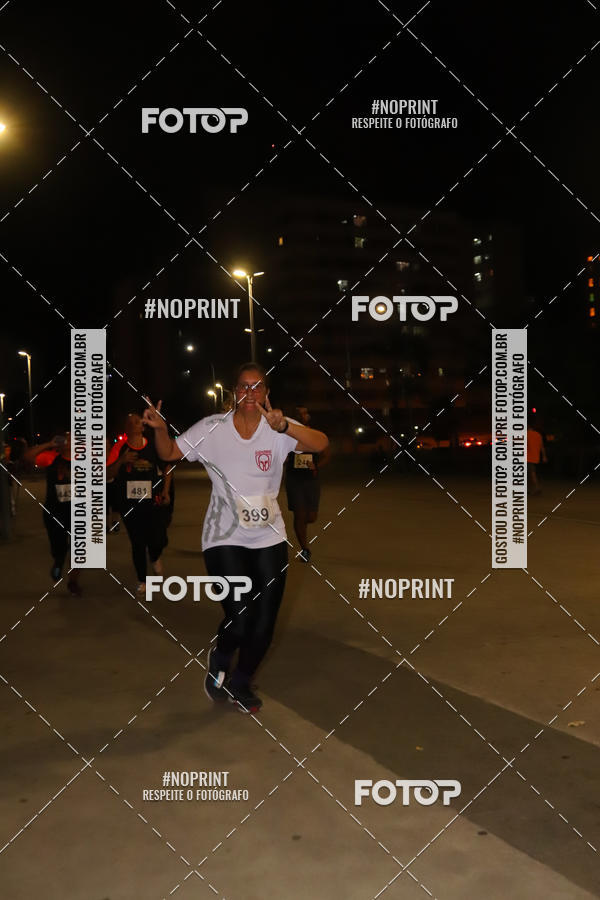 Buy your photos of the eventLuz do Mundo Night Run on Fotop