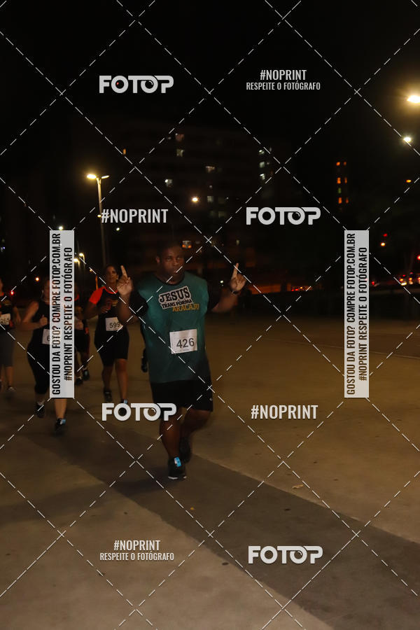 Buy your photos of the eventLuz do Mundo Night Run on Fotop